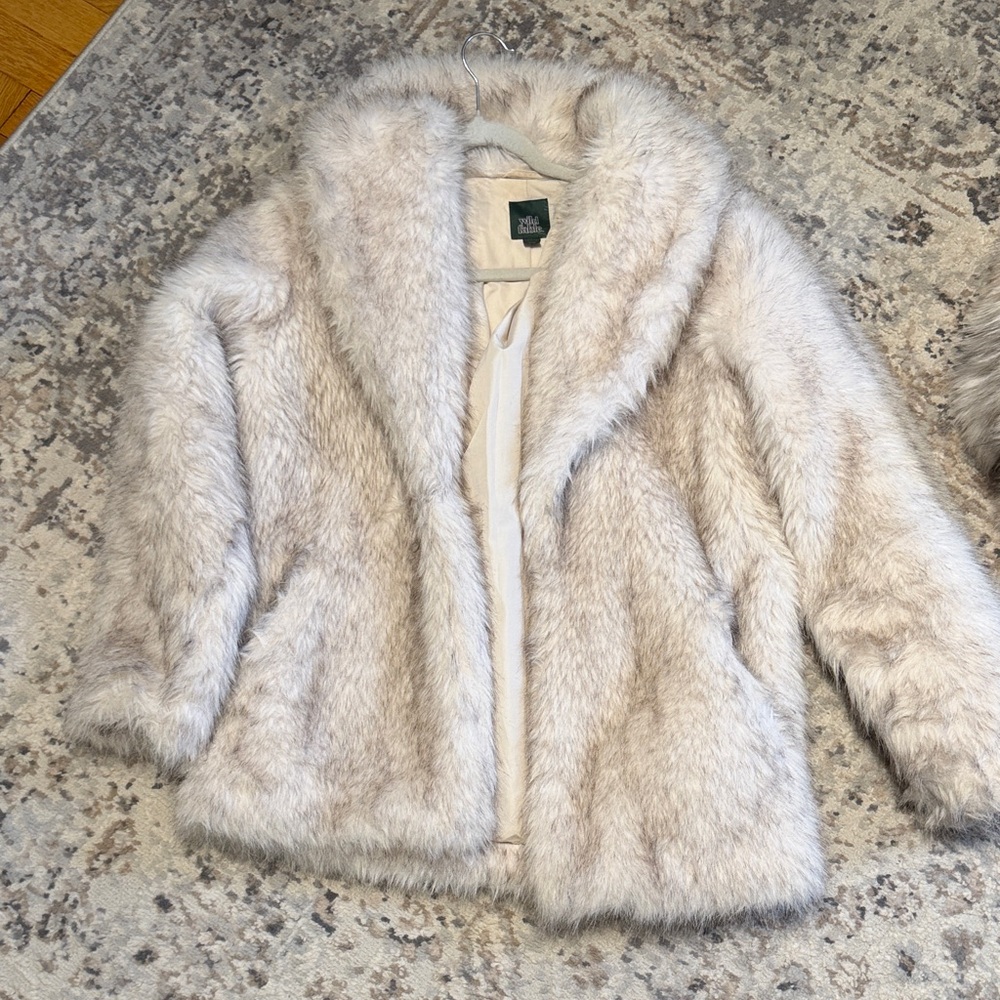 Cozy Faux Fur Jacket in Light Beige - Women’s Elegant Outerwear - Picture 5 of 11